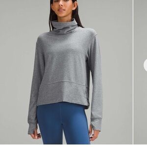 Ready to rulu pullover